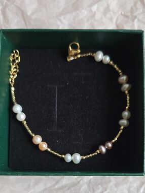 18k Gold Plated Over Starling Silver one Multicolor Pearl Station Bracelet